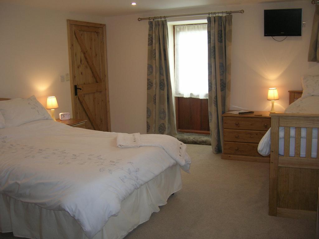Bed and Breakfast Polhilsa Farm Callington Номер фото